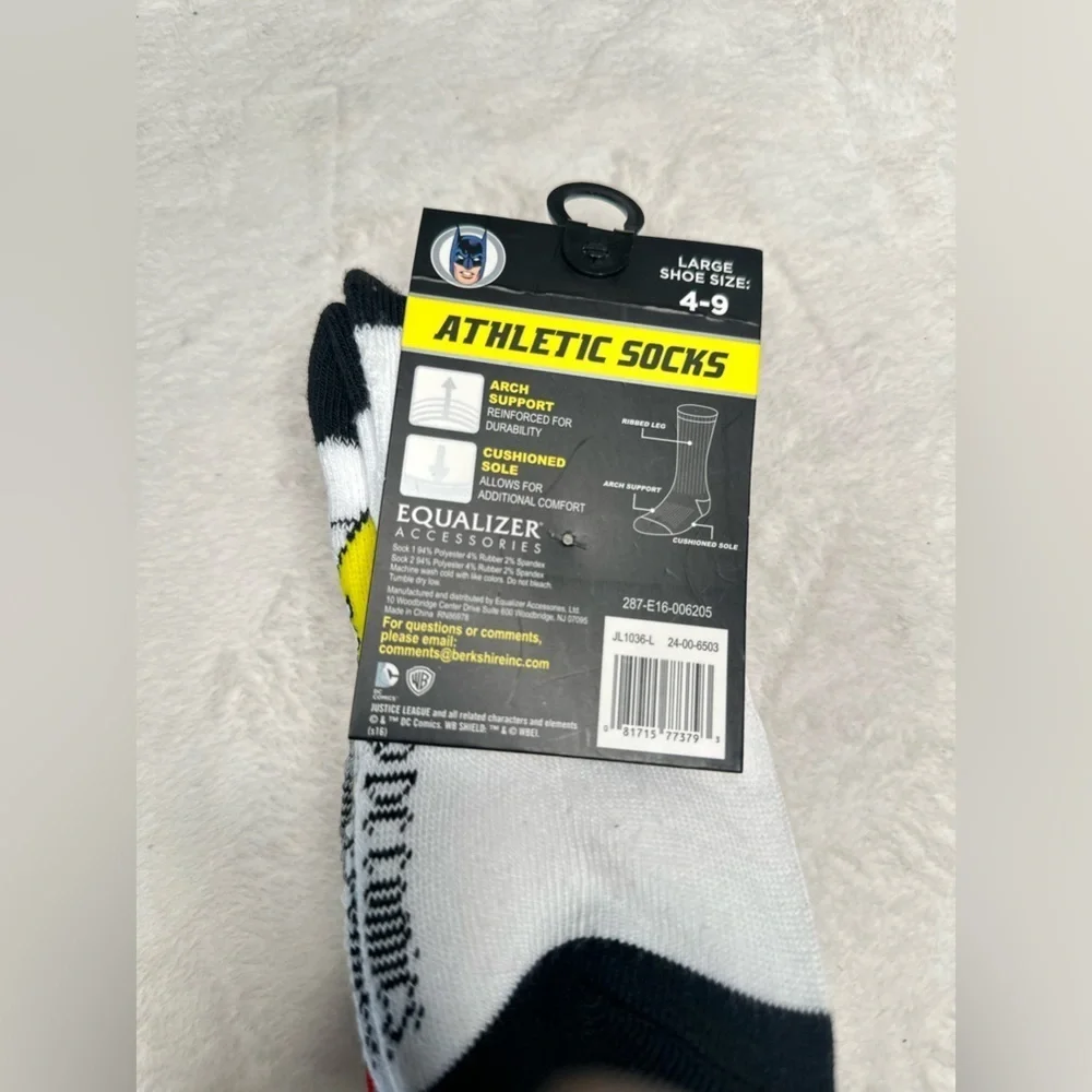 Batman & Superman Socks 2 Pair Shoe Size  Large 4-9 Arch Support Cushioned Sole